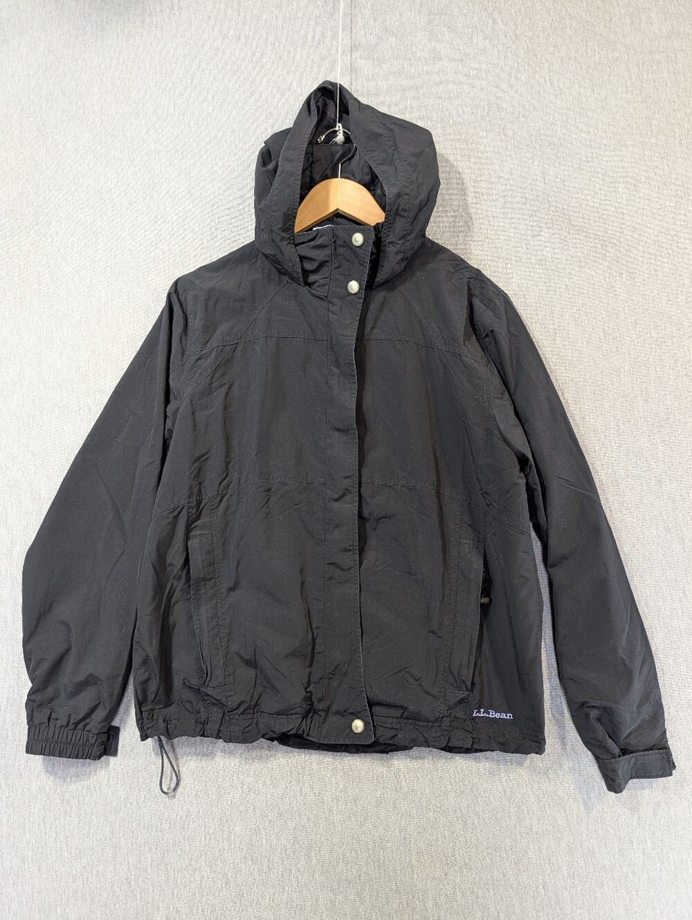 Vintage L.L. Bean Nylon Hooded Windbreaker Jacket Women's Medium-Reg Black